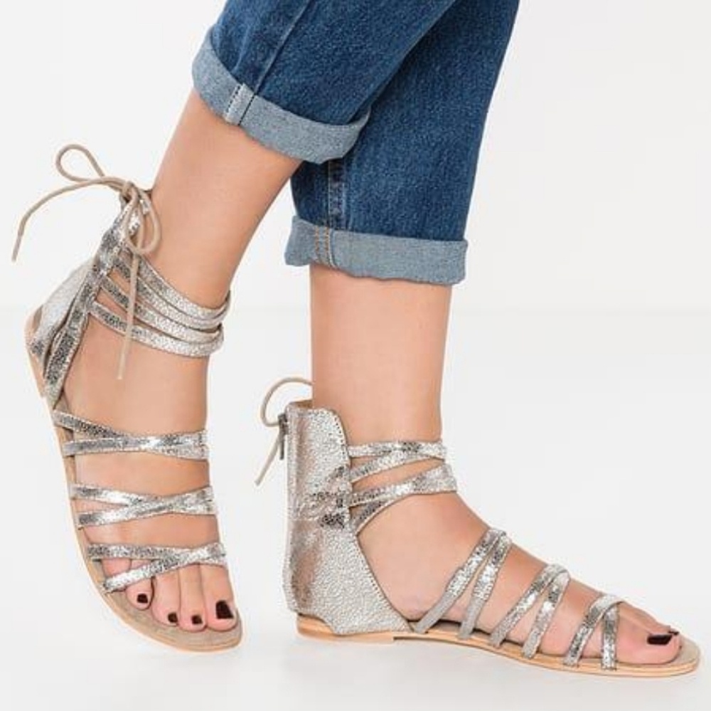 Gorgeous Free People Gladiator Sandals - Picture 6 of 6